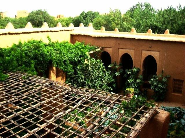 Kelaat-M'Gouna カスバー エイット モウサー Bed & Breakfast エクステリア 写真
