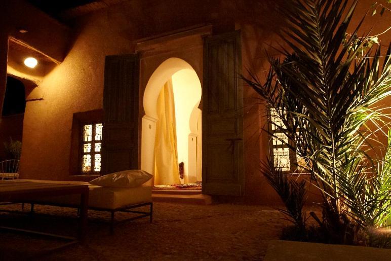 Kelaat-M'Gouna カスバー エイット モウサー Bed & Breakfast エクステリア 写真