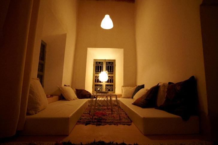 Kelaat-M'Gouna カスバー エイット モウサー Bed & Breakfast エクステリア 写真